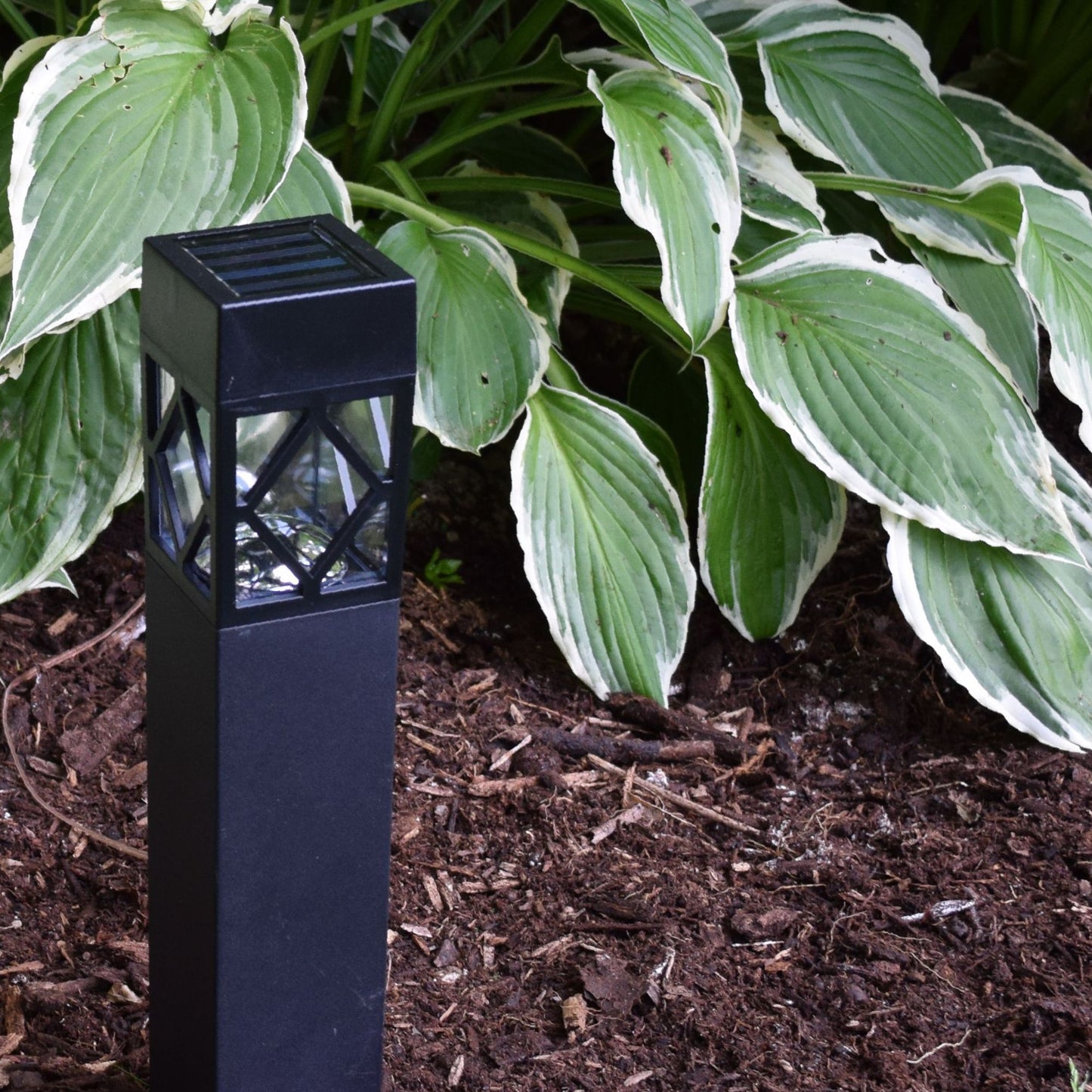 Malibu Marker by Shade Solar®, Dusk to Dawn Illumination in Shade or Sun
