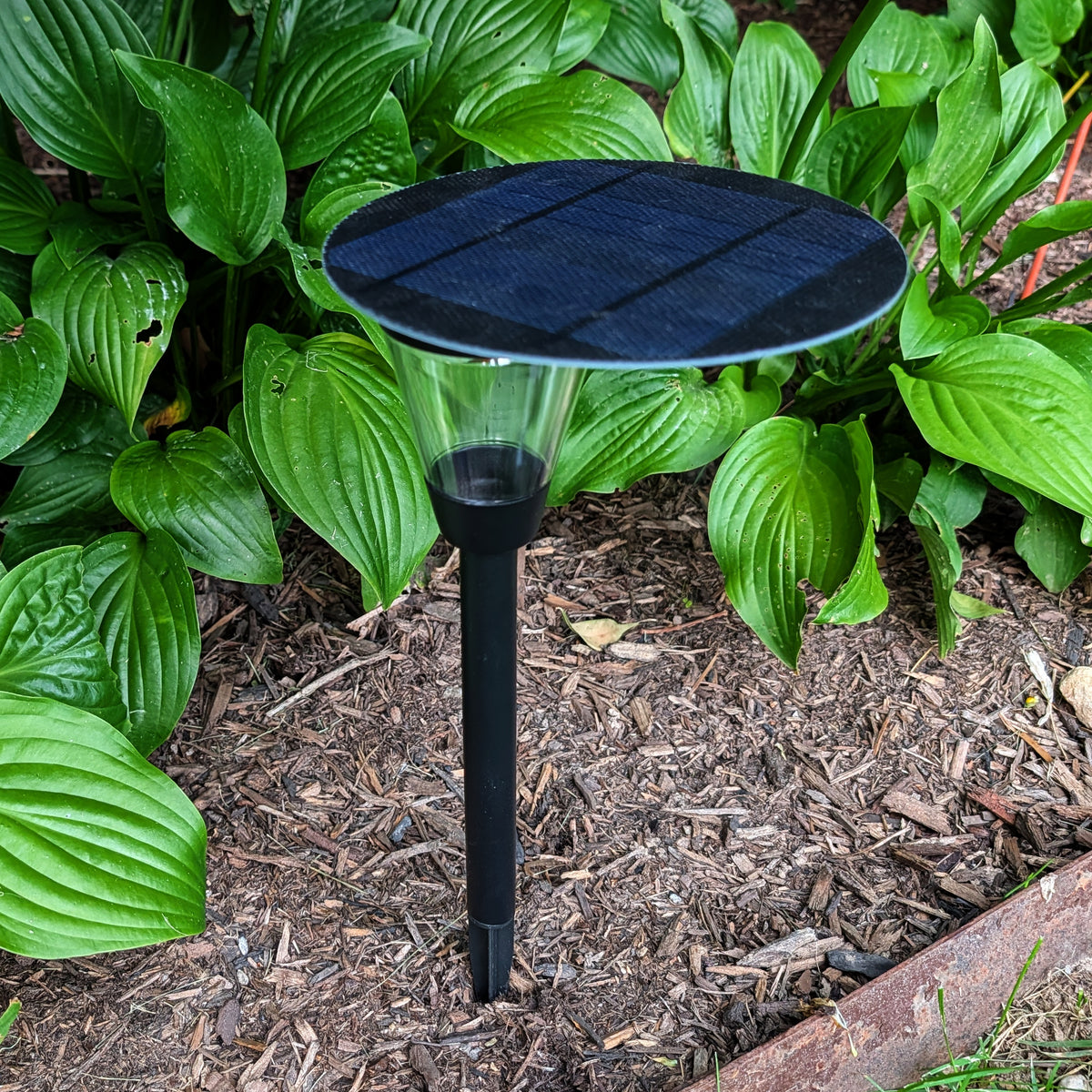 Luna Edge SHADE SOLAR® Shade-3™ solar light works in the shade